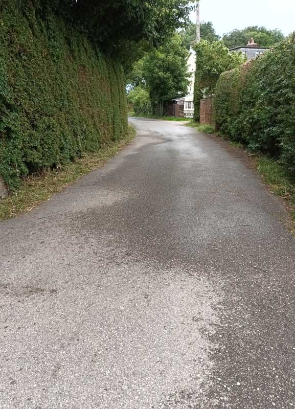 Entrance to Lyanne Boarding Kennels